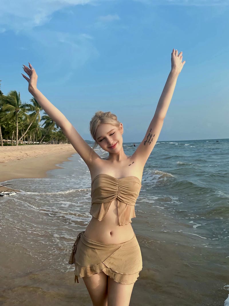 xoài non bikini 24