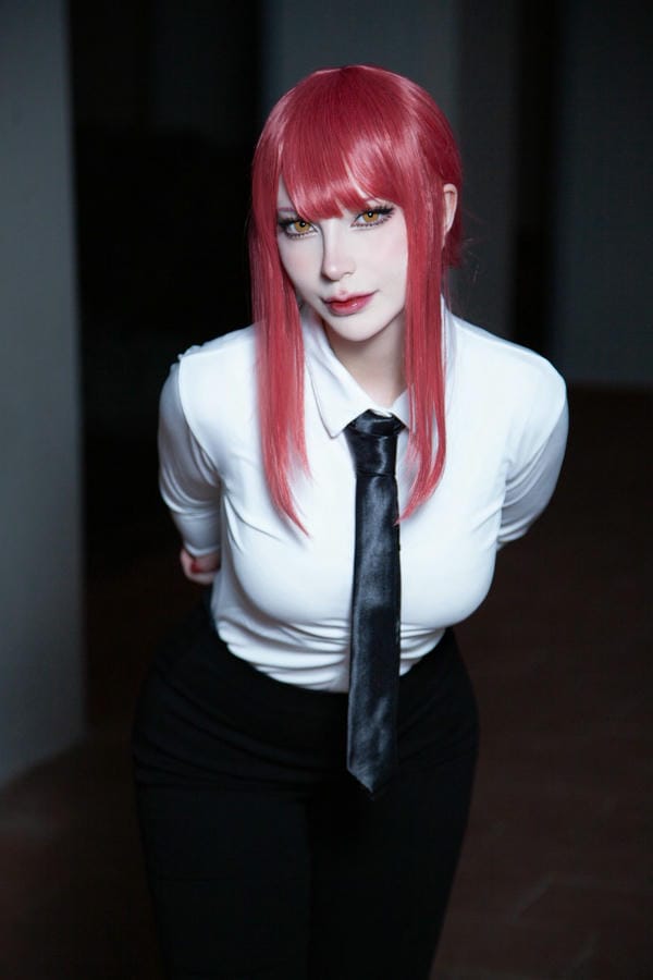 cosplay makima 12