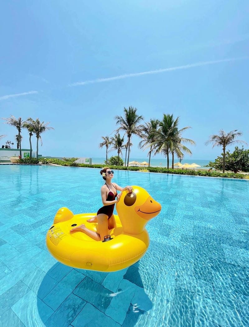 jennifer phạm bikini 23