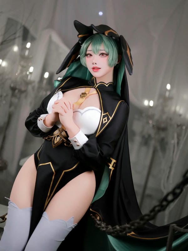 nun cosplay 4