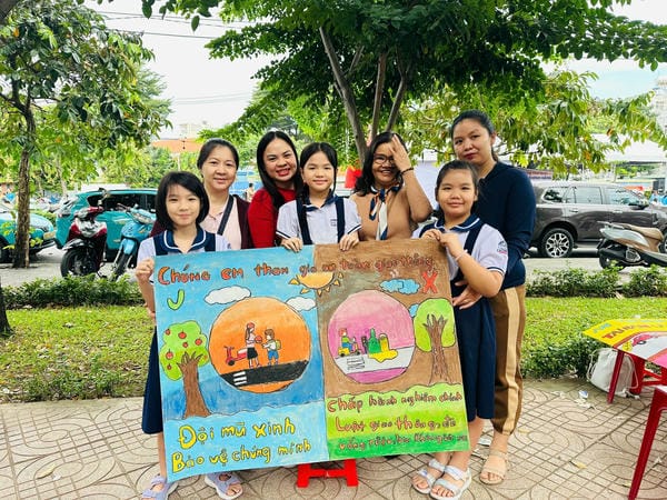 tranh vẽ an toàn giao thông đạt giải nhất 16