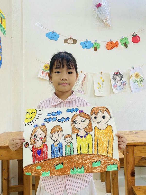 vẽ tranh gia đình đẹp nhất 16