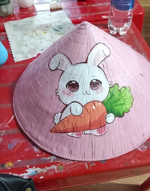 tranh vẽ nón lá 1