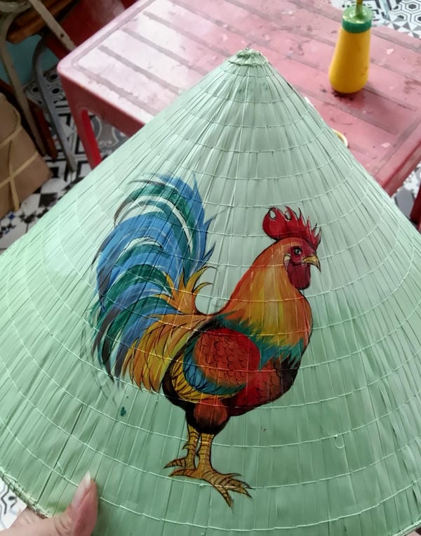 tranh vẽ nón lá 2