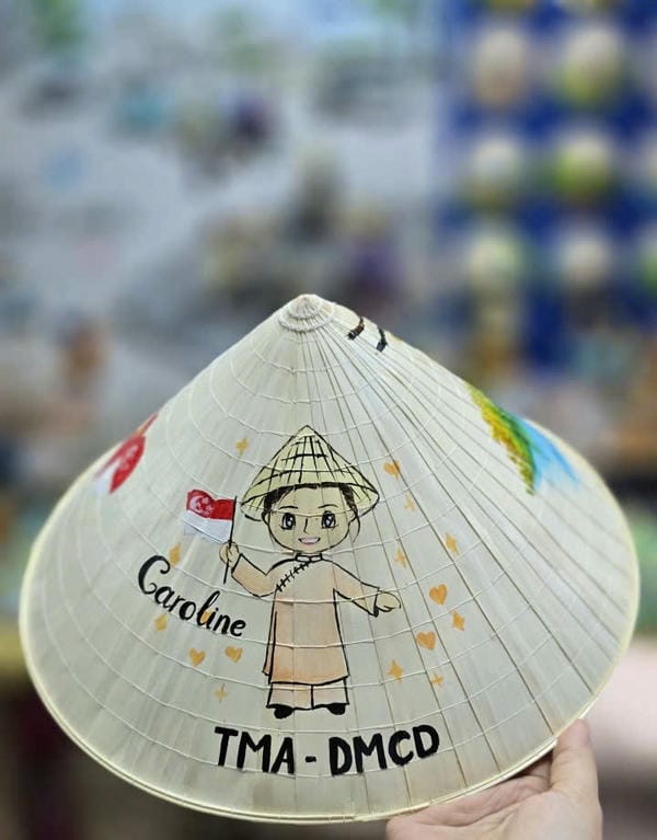 tranh vẽ nón lá 25