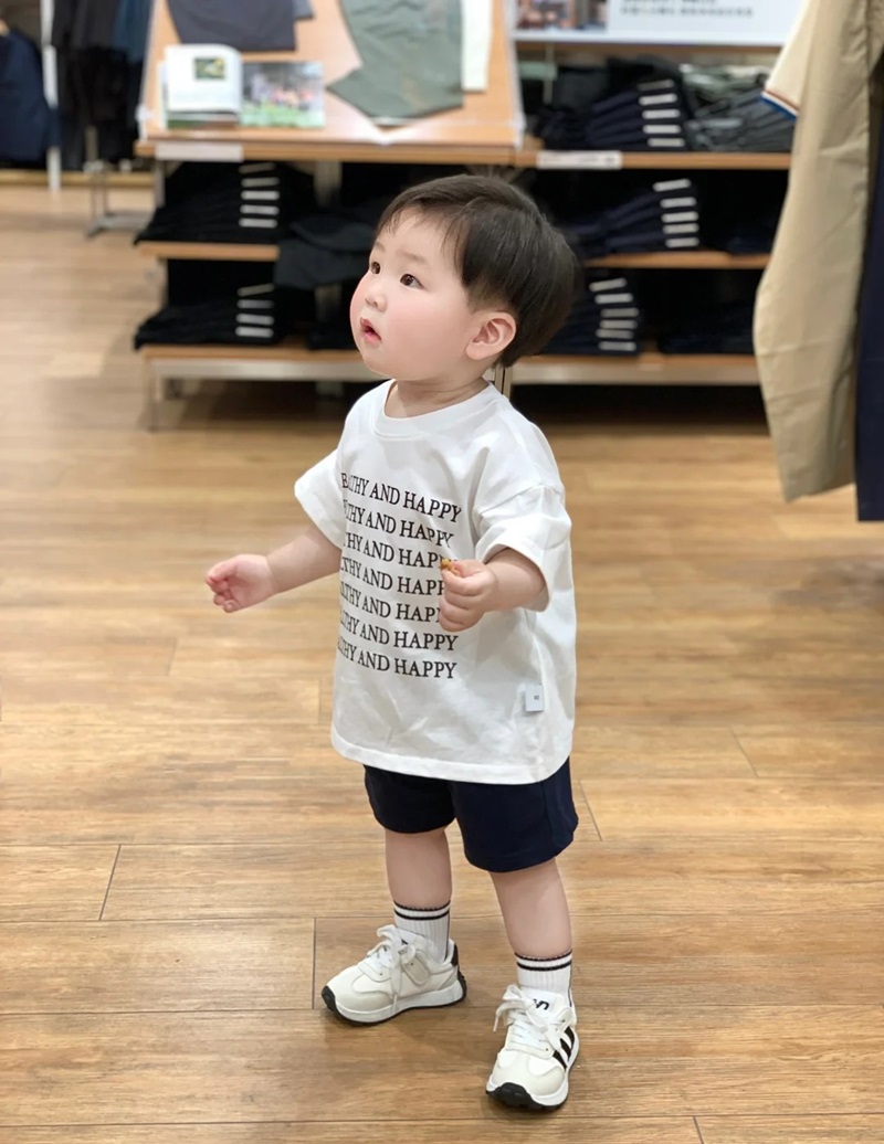 ảnh bé trai đáng yêu 14