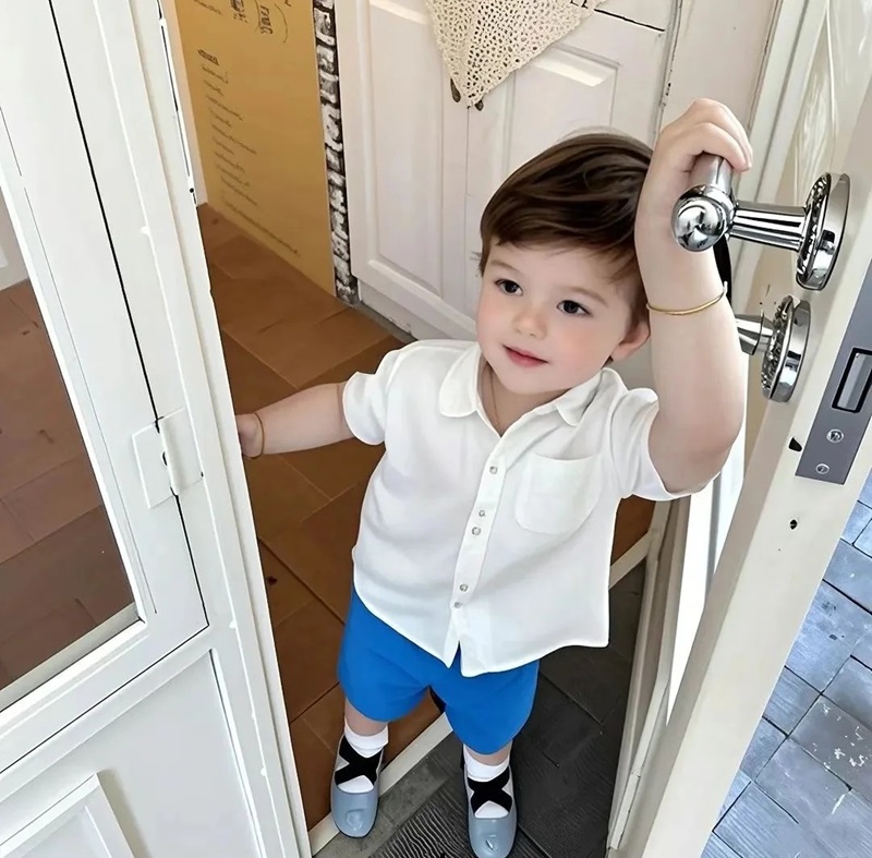 ảnh bé trai đáng yêu 20