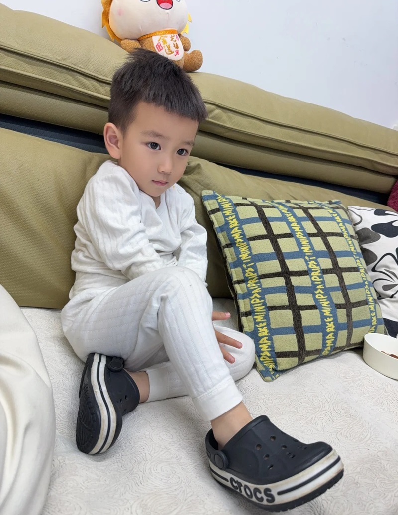 ảnh bé trai đáng yêu 3