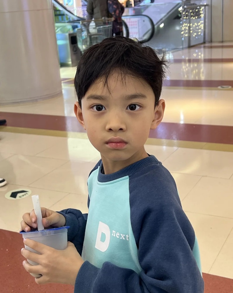 ảnh bé trai đáng yêu 30