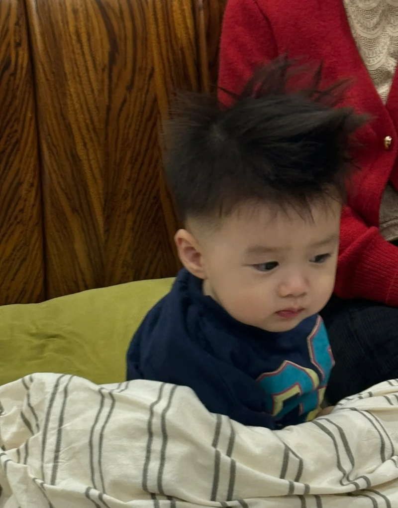 ảnh bé trai đáng yêu 31