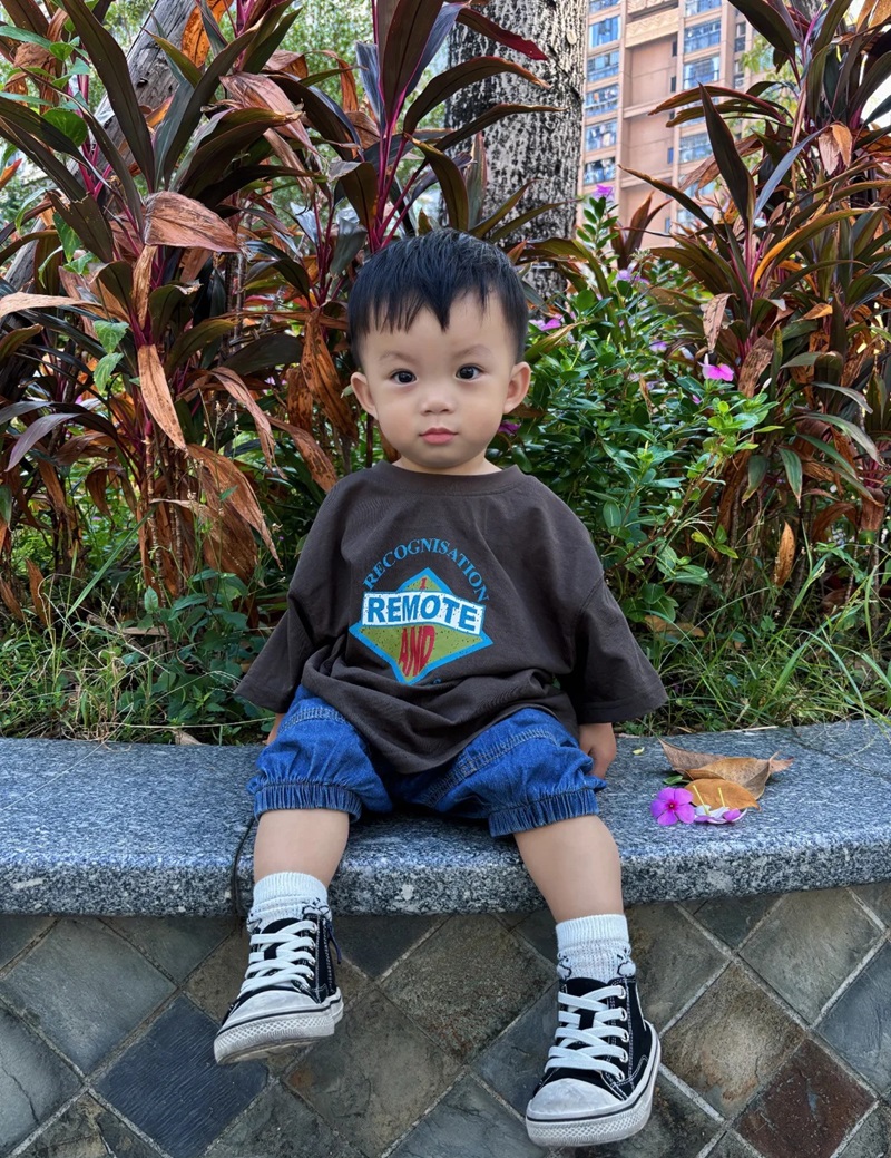 ảnh bé trai đáng yêu 6