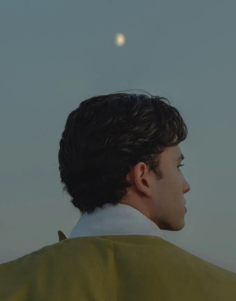 ảnh con trai buồn 11