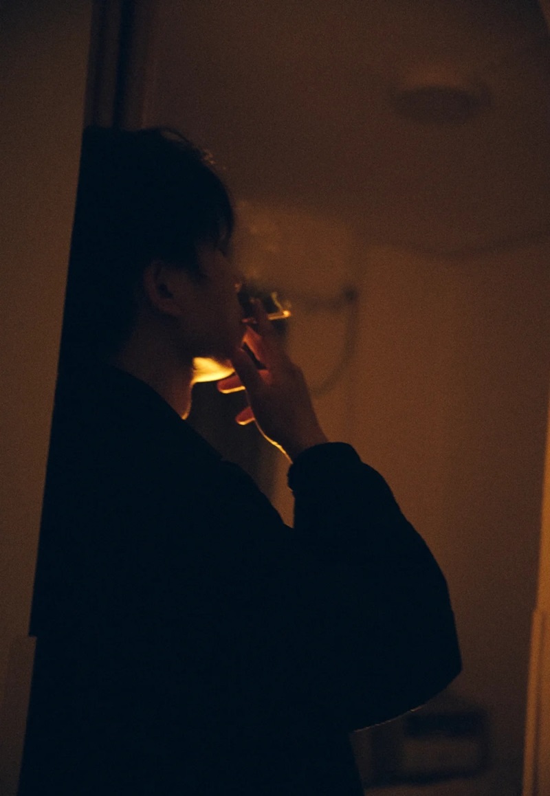 ảnh con trai buồn 5