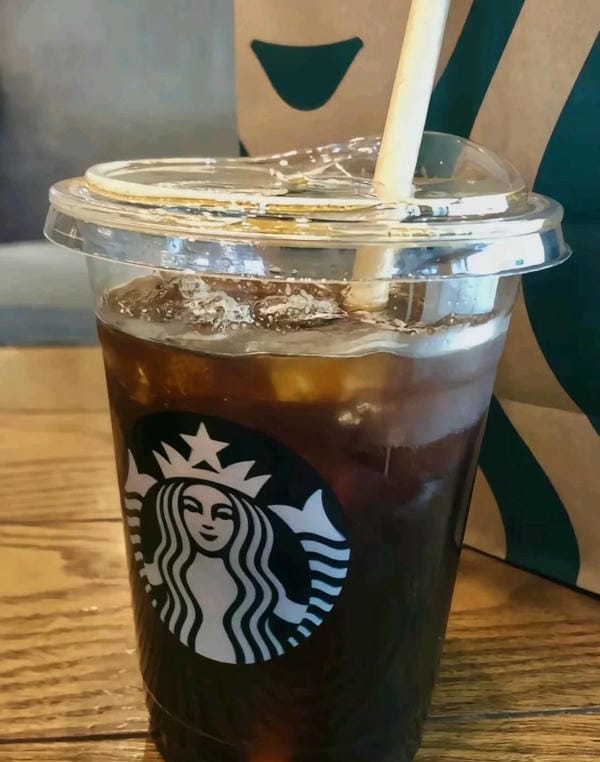 ảnh ly cafe đen đá