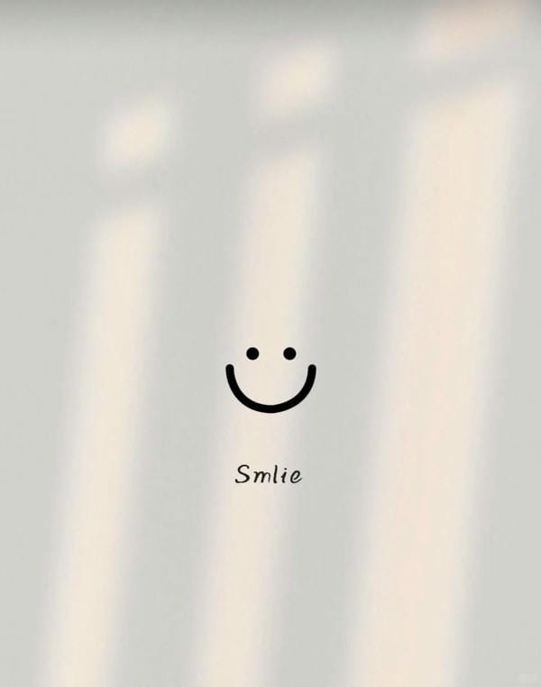 ảnh mặt cười đen trắng