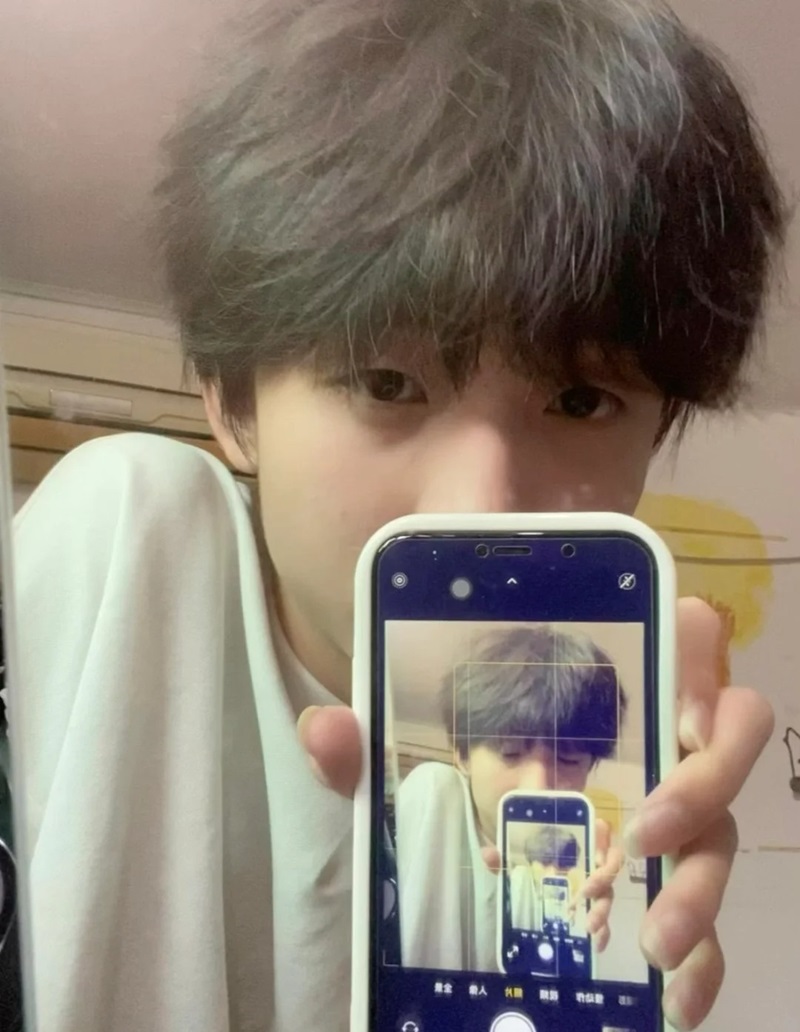 ảnh trai 2k8 che mặt