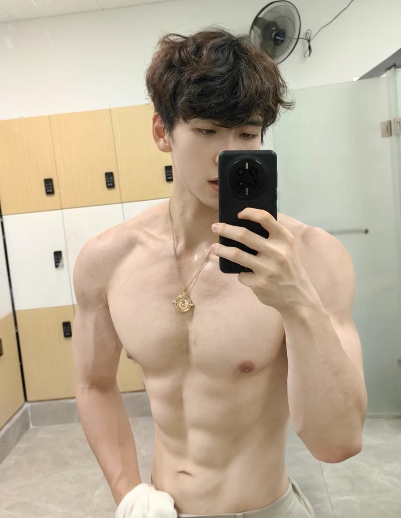 ảnh trai 6 múi 27