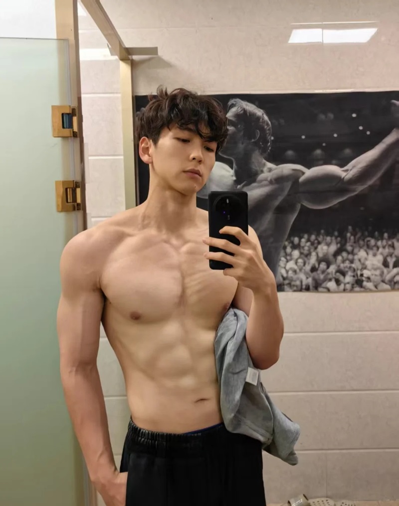 ảnh trai 6 múi 32