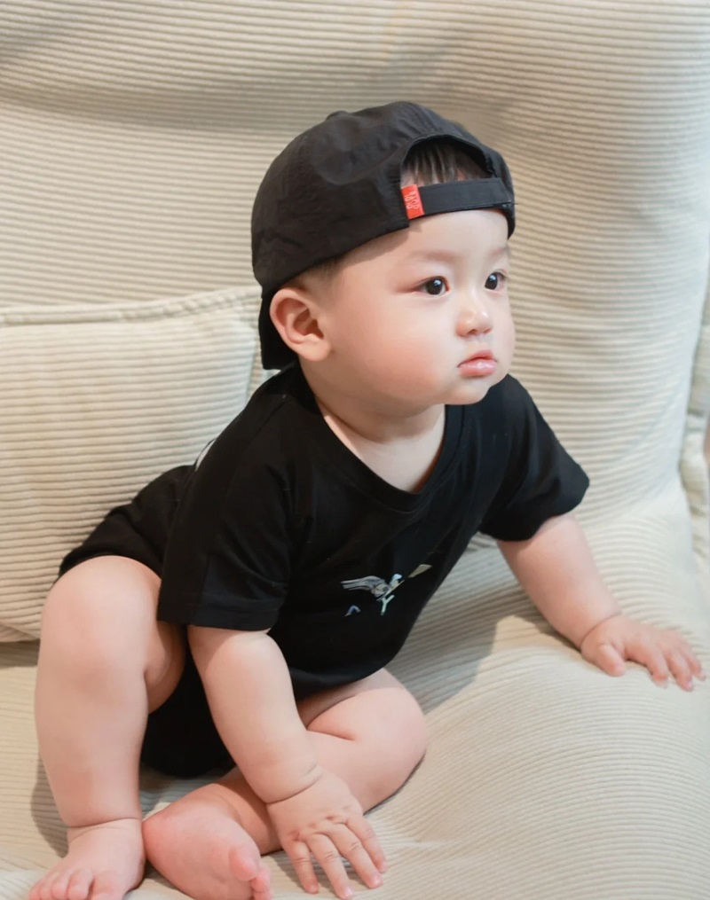 hình ảnh bé trai đáng yêu