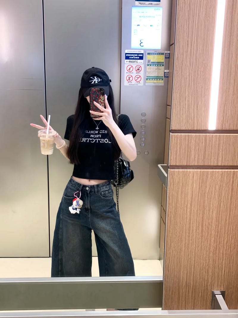 ảnh chụp trước gương che mặt nữ 19