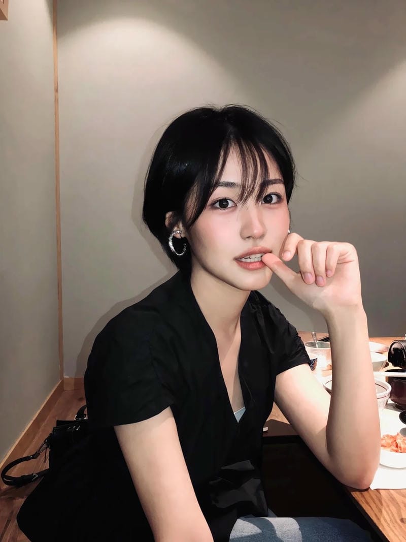 ảnh hot girl tóc ngắn 10