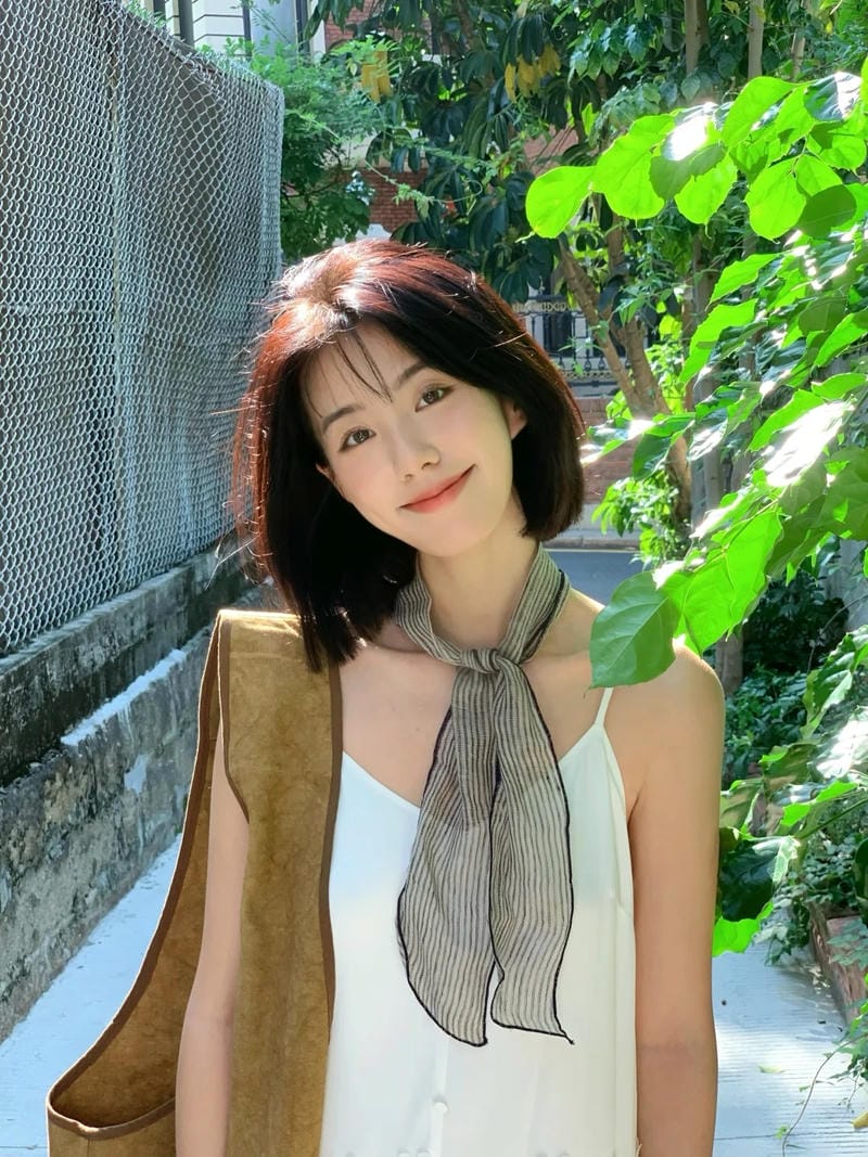 ảnh hot girl tóc ngắn 12