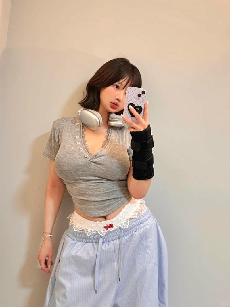 ảnh hot girl tóc ngắn 14