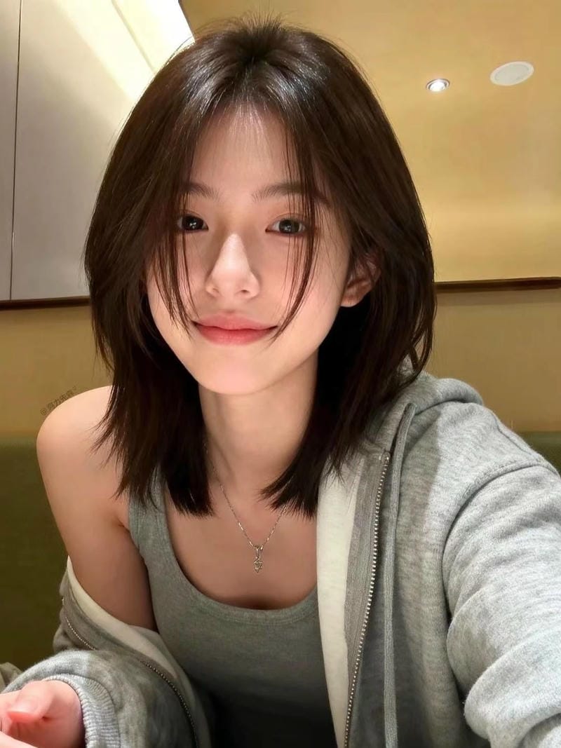 ảnh hot girl tóc ngắn 22