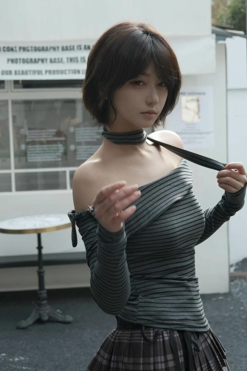 ảnh hot girl tóc ngắn 29