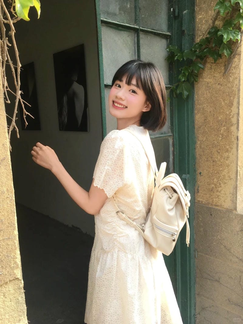 ảnh hot girl tóc ngắn 4