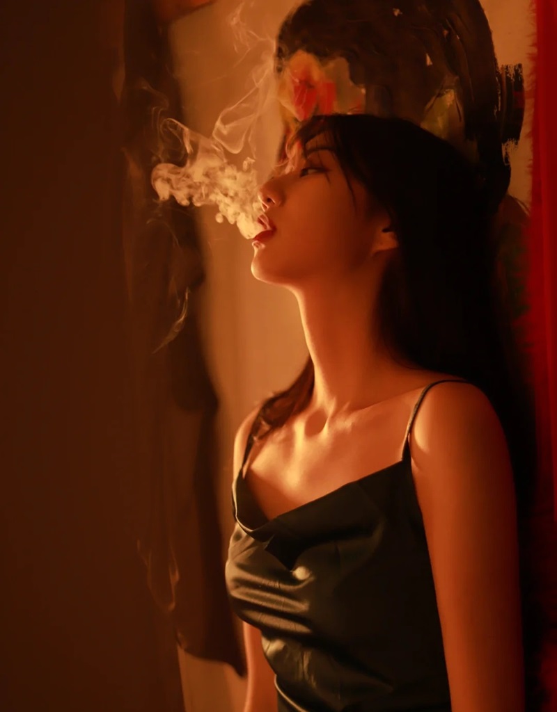 ảnh hút thuốc buồn 14