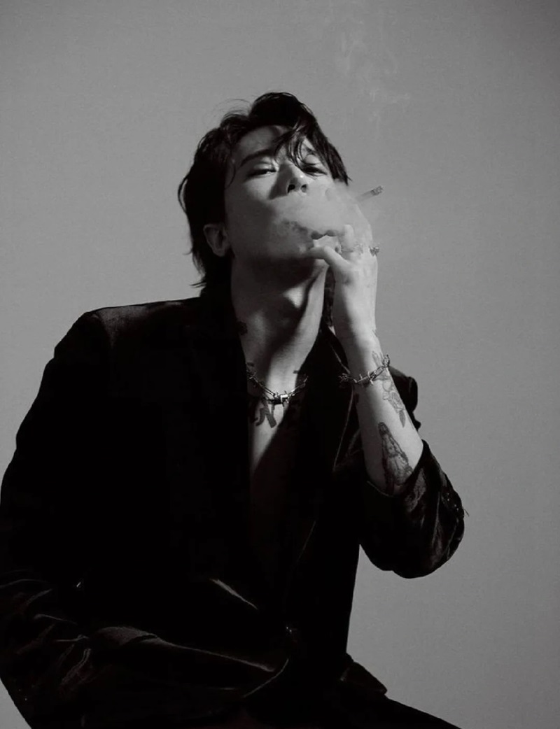 ảnh hút thuốc buồn 39