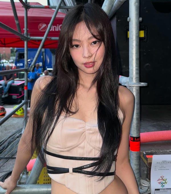 ảnh jennie dễ thương 28