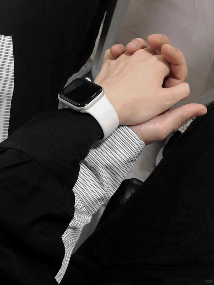 ảnh nắm tay người yêu 1