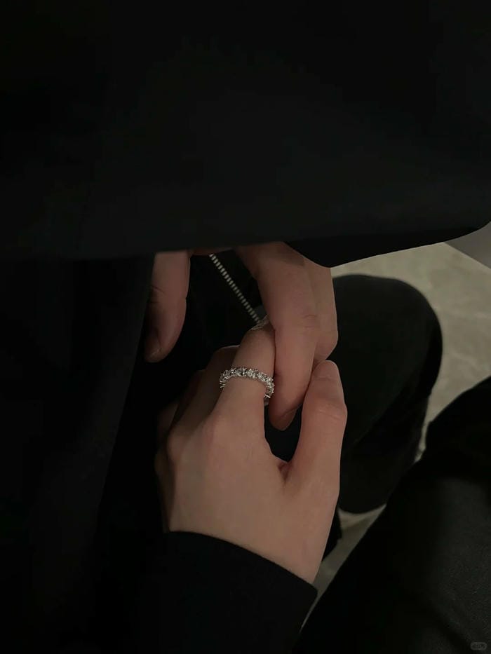 ảnh nắm tay người yêu 28