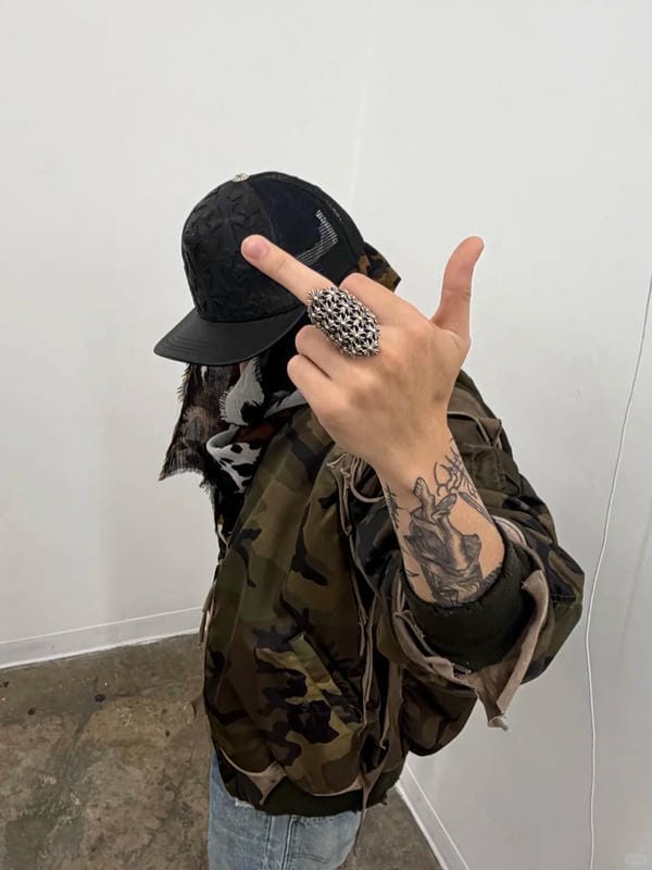 ảnh ngón giữa 15