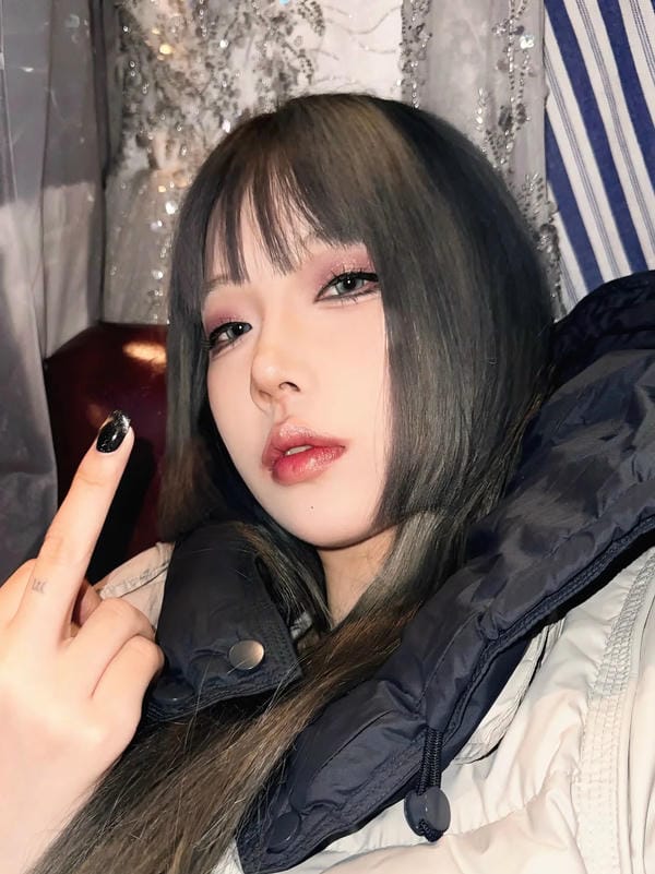 ảnh ngón giữa 22