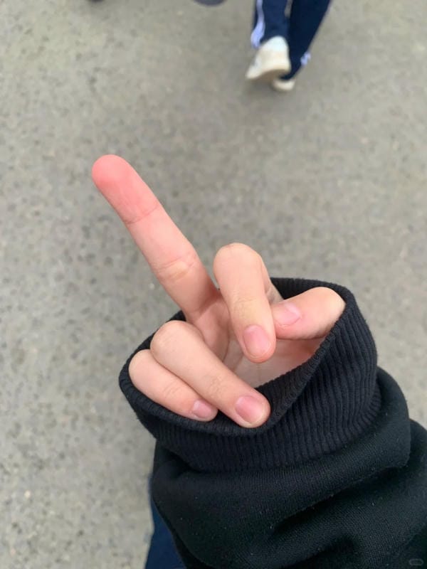 ảnh ngón tay giữa