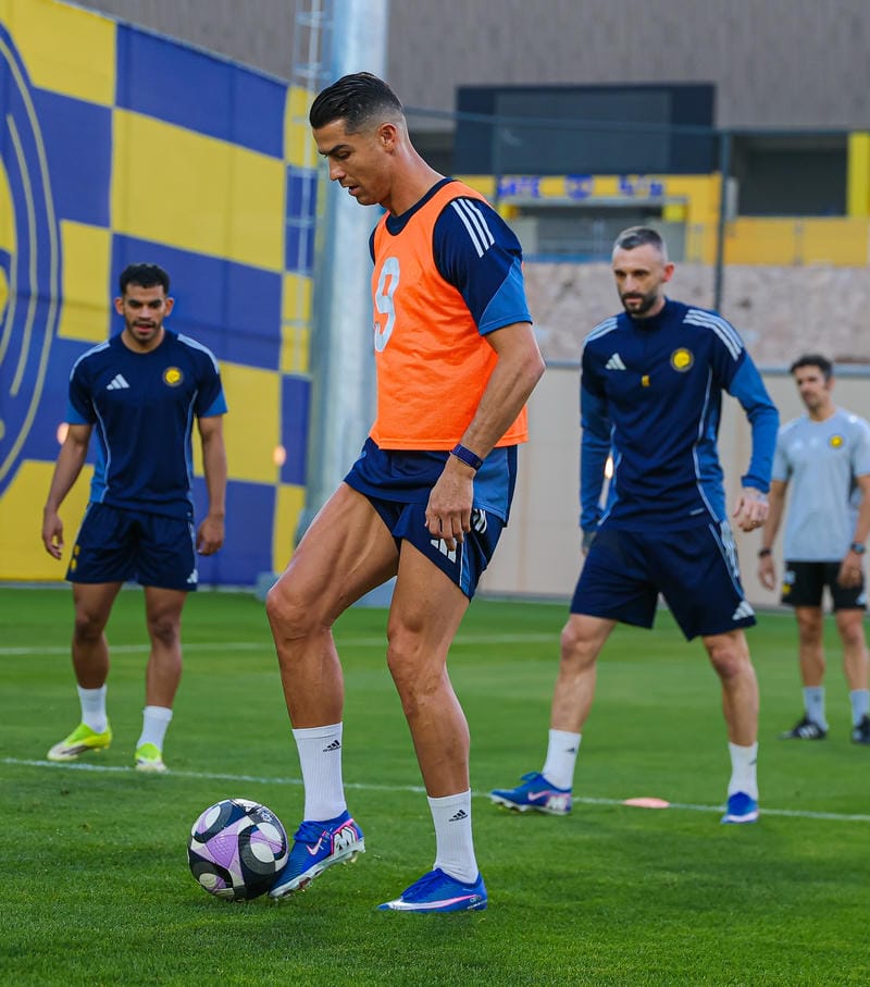 ảnh ronaldo ngầu 11