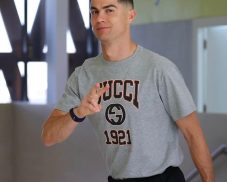 Xem xong 140+ ảnh Ronaldo ngầu xong chỉ muốn đổi avatar ngay