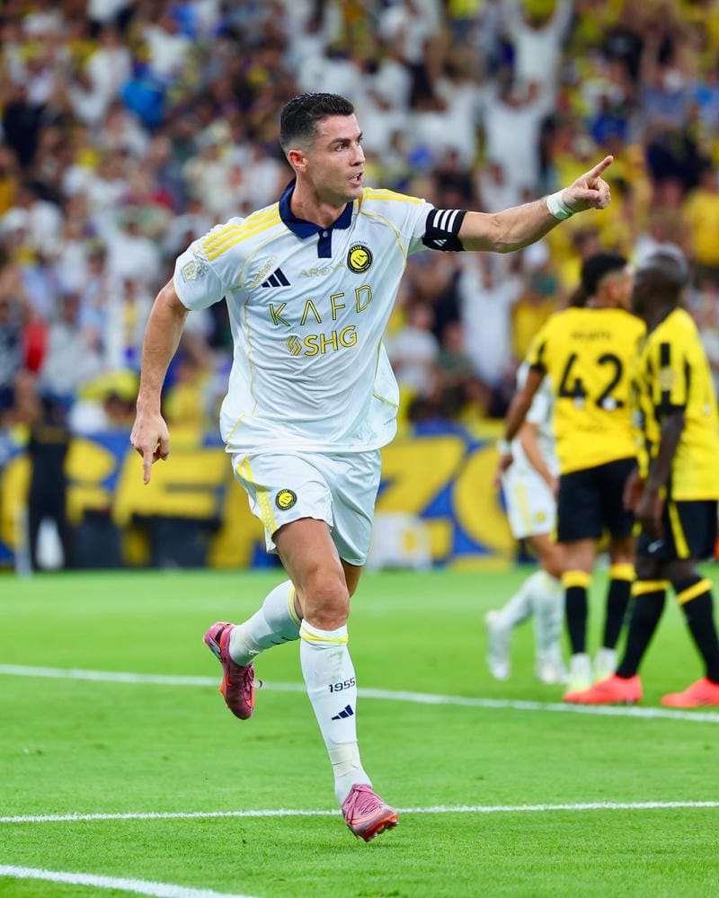 ảnh ronaldo ngầu 30