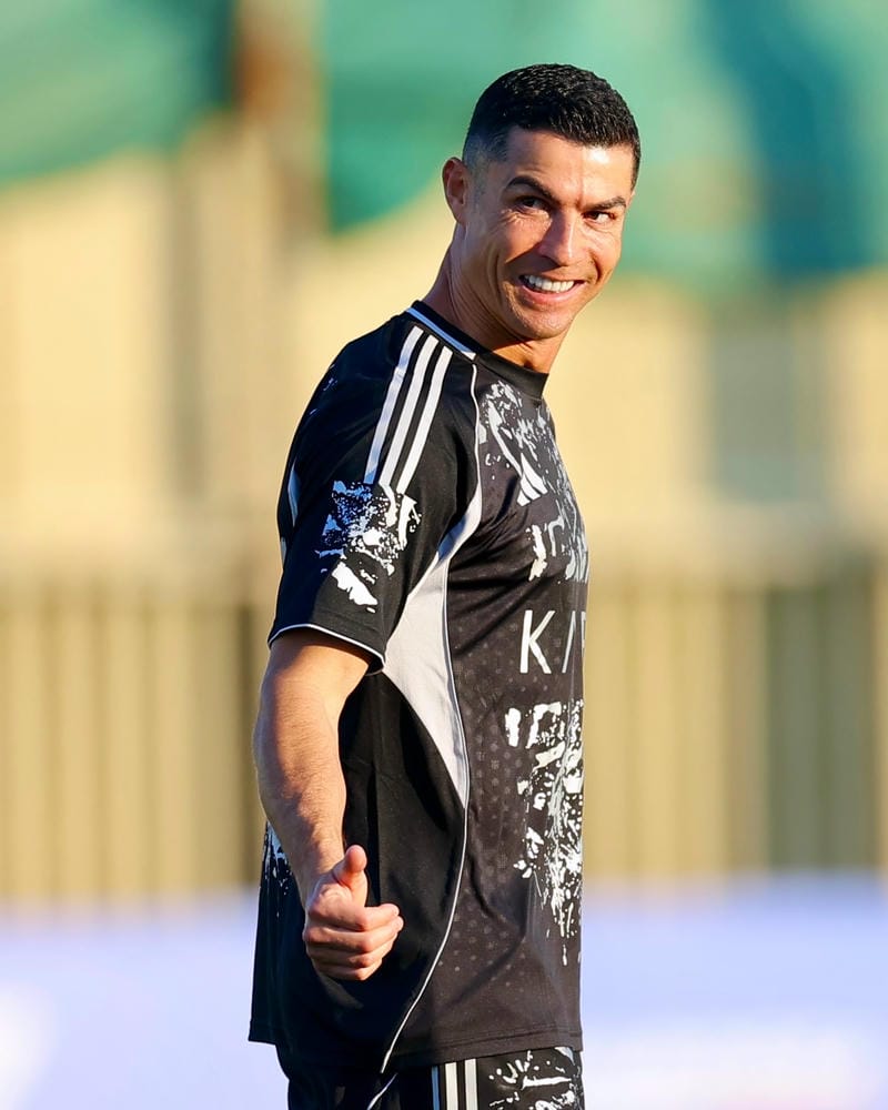 ảnh ronaldo ngầu 32