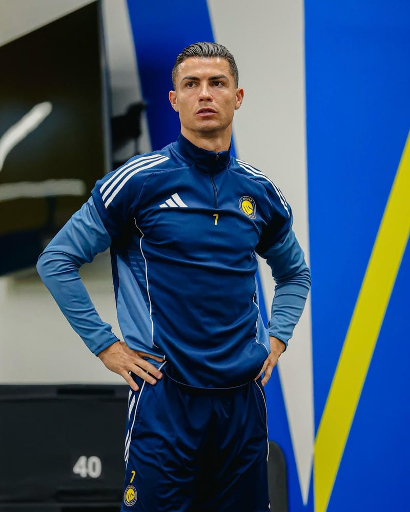 ảnh ronaldo ngầu 8