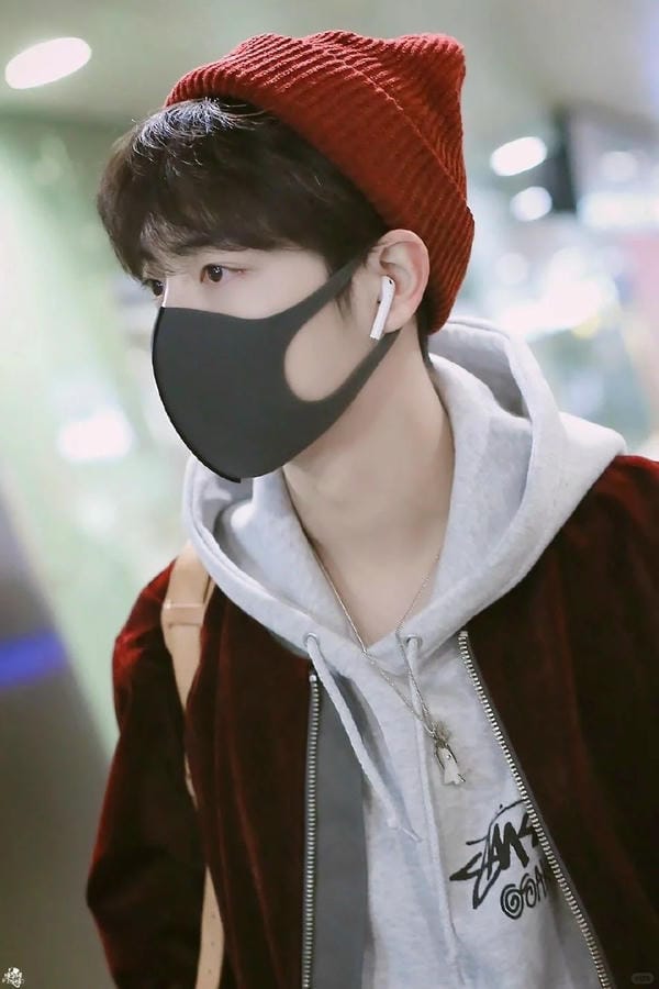 ảnh trai đẹp đeo khẩu trang 26