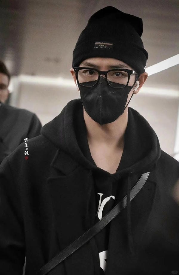 ảnh trai đẹp đeo khẩu trang 27