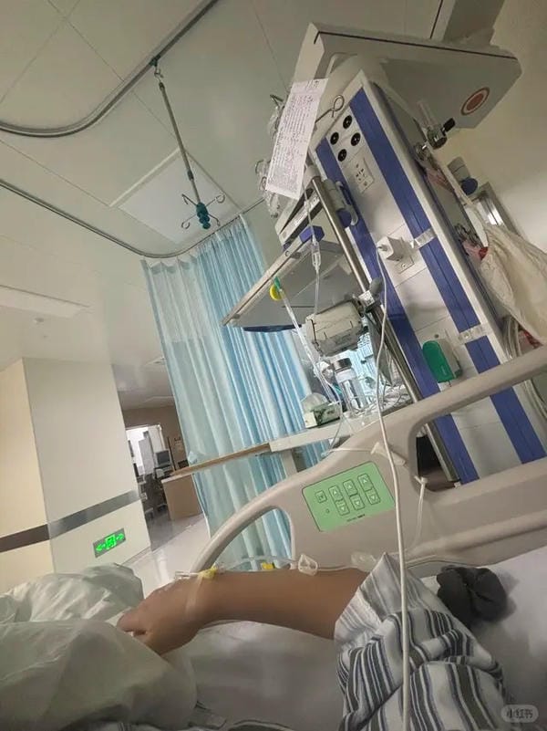 ảnh truyền nước ở tay nam 1