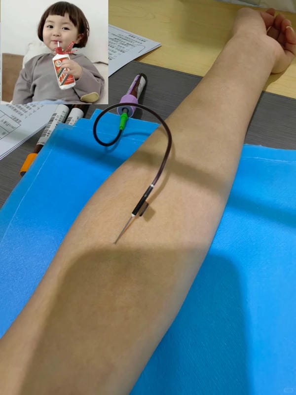 ảnh truyền nước ở tay nam 38