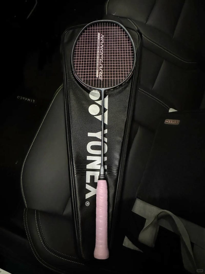 ảnh vợt cầu lông 41