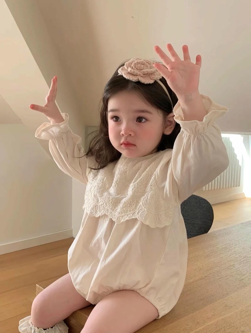 hình ảnh em bé dễ thương