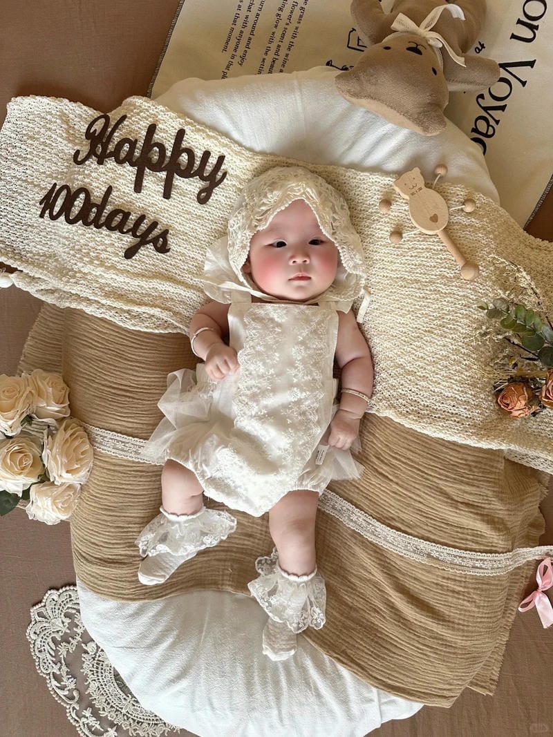 hình ảnh em bé sơ sinh dễ thương 14